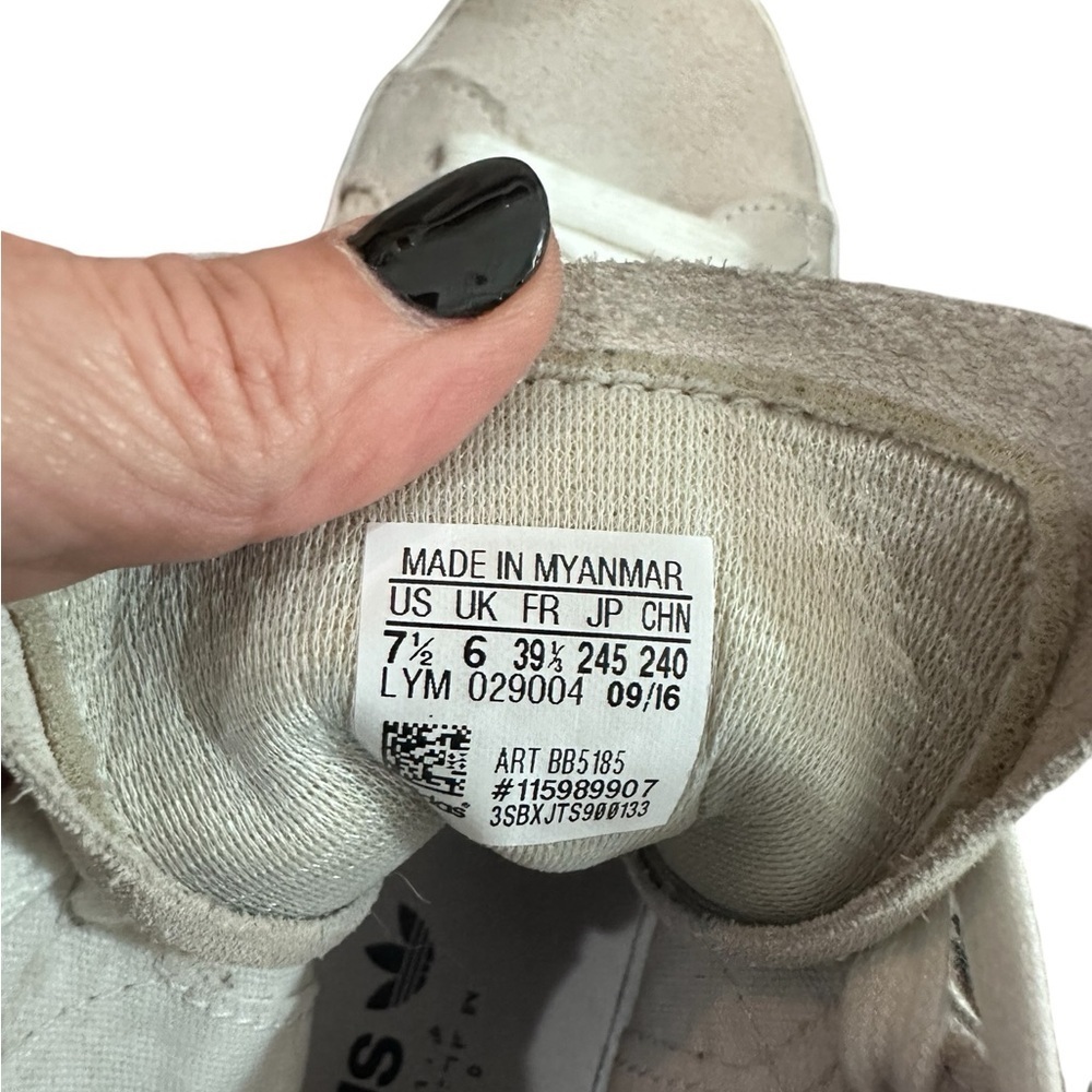 Adidas Court vantage Mid sz 7.5 - Picture 7 of 8